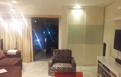 Imagem: O apartamento possui 1 Dormitório, 2 Banheiros, 1 Vaga na garagem