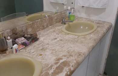 Imagem 2: Vende ótimo apartamento em Tirol com três quartos sendo duas suítes