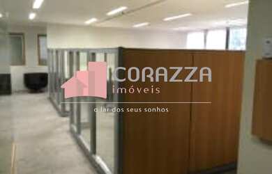 Imagem: O depósito possui 4 Vagas na garagem, 241m² de Área e está