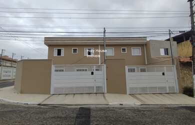 Imagem: A casa possui 2 Dormitórios, 1 Banheiro, 3 Vagas na garagem