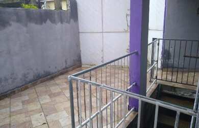 Imagem: A casa possui 2 Dormitórios, 2 Banheiros, 1 Vaga na garagem