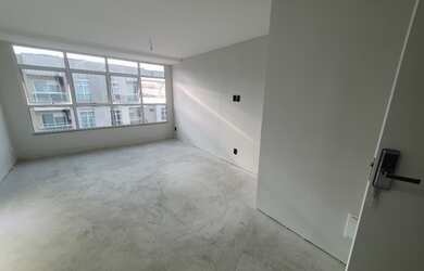 Imagem: O depósito possui 1 Vaga na garagem, 23m² de Área e está