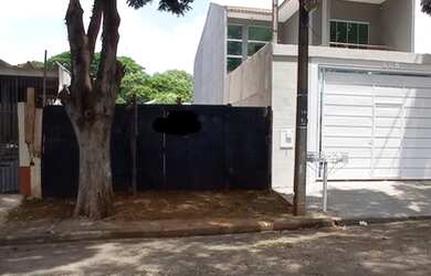 Imagem: O terreno possui 10m² de Área e está localizado em Parque