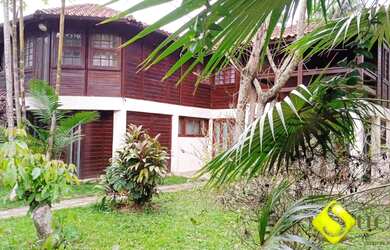 Imagem: A casa possui 5 Dormitórios, 5 Banheiros, 5 Vagas na garagem