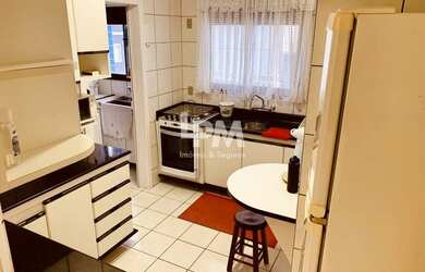 Imagem: O apartamento possui 4 Dormitórios, 5 Banheiros, 2 Vagas na