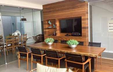 Imagem: A casa em condomínio possui 4 Dormitórios, 4 Banheiros, 270m²