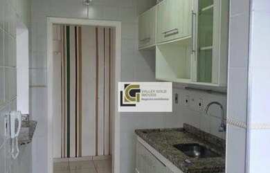 Imagem: O apartamento possui 1 Dormitório, 1 Banheiro, 1 Vaga na garagem