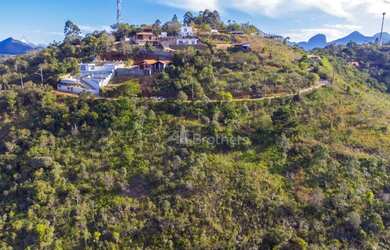 Imagem: O terreno possui 3.800m² de Área e está localizado em Albuquerque