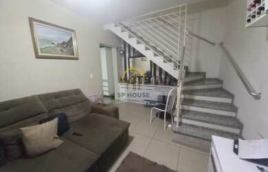 Imagem: A casa possui 2 Dormitórios, 2 Banheiros, 2 Vagas na garagem