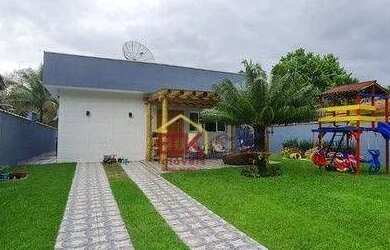 Imagem: A casa em condomínio possui 3 Dormitórios, 4 Banheiros, 3