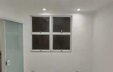 Imagem: O depósito possui 28m² de Área e está localizado em Copacabana