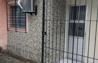 Imagem: A casa em condomínio possui 2 Dormitórios, 1 Banheiro, 1 Vaga