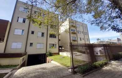 Imagem: O apartamento possui 3 Dormitórios, 1 Banheiro, 1 Vaga na garagem