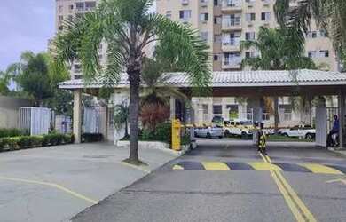 Imagem: A casa em condomínio possui 4 Dormitórios, 4 Banheiros, 160m²