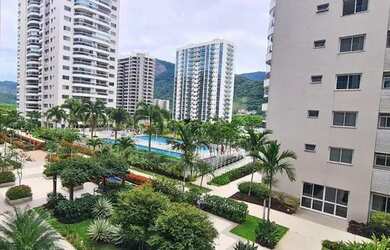 Imagem 12: Ilha Pura Viure 2Q com porteira fechada com vista parque