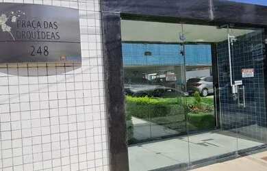 Imagem: O apartamento possui 2 Dormitórios, 1 Banheiro, 2 Vagas na