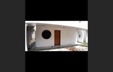 Imagem: A casa em condomínio possui 3 Dormitórios, 2 Banheiros e 2