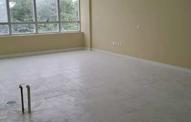 Imagem: O depósito possui 1 Vaga na garagem e 52m² de Área e está