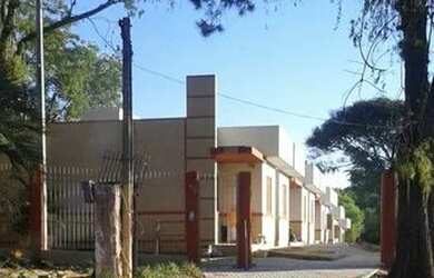 Imagem: A casa em condomínio possui 2 Dormitórios, 2 Banheiros, 1