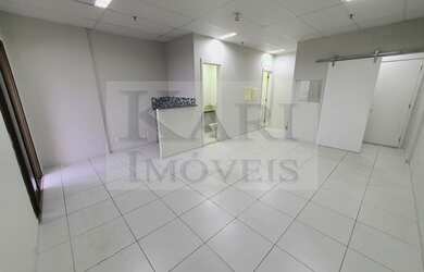 Imagem: O depósito possui 1 Vaga na garagem, 43m² de Área e está