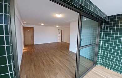 Imagem: O apartamento possui 4 Dormitórios, 4 Banheiros, 2 Vagas na