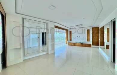 Imagem: O apartamento possui 3 Dormitórios, 5 Banheiros, 3 Vagas na