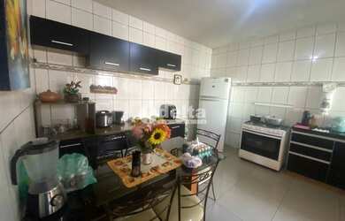 Imagem 7: Casa residencial disponível para venda no bairro Maria Rezende em Uberlândia-MG