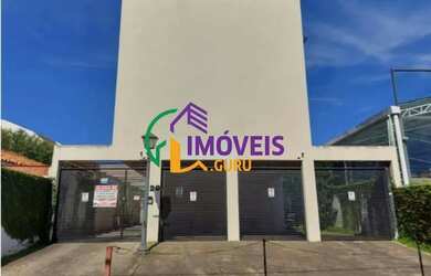 Imagem: O depósito possui 2 Vagas na garagem, 35m² de Área e está