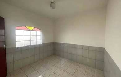 Imagem: A casa possui 2 Dormitórios, 1 Banheiro e 75m² de Área e