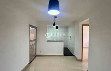 Imagem: O apartamento possui 2 Dormitórios, 1 Banheiro, 1 Vaga na garagem