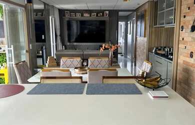 Imagem: O apartamento possui 3 Dormitórios, 5 Banheiros, 2 Vagas na