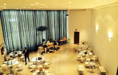 Imagem: O depósito possui 280m² de Área e está localizado em Vila