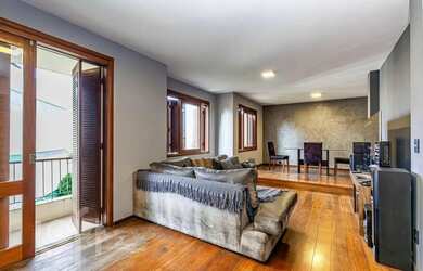 Imagem: O apartamento à venda possui 4 Dormitórios, 5 Banheiros, 4