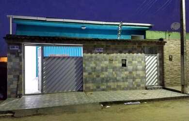 Imagem: A casa possui 3 Dormitórios, 3 Vagas na garagem e está localizado