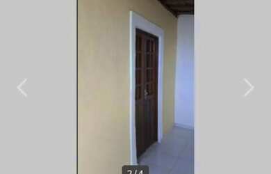 Imagem: A casa possui 2 Dormitórios, 1 Banheiro, 1 Vaga na garagem