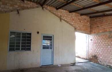 Imagem 1: Casa cristal 1etapa. Varanda, 1 Banheiroe2 Dormitórios