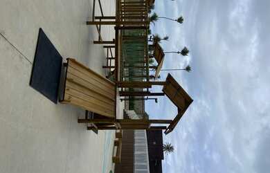 Imagem 5: Primeira quadra da praia. Piscina, Varanda, 260m² de Áreae4 Vagas na...