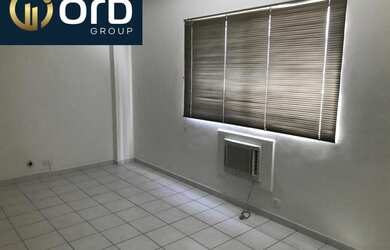 Imagem: O depósito possui 1 Vaga na garagem, 28m² de Área e está