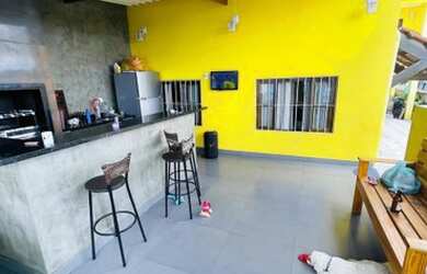 Imagem 1: 04 - Casa em Maruípe. Varanda, 350m² de Área, 3 Banheirose4 Dormitórios