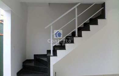 Imagem: A casa possui 2 Dormitórios, 1 Banheiro, 1 Vaga na garagem