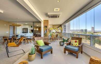 Imagem: O apartamento possui 4 Dormitórios, 5 Banheiros, 209m² de