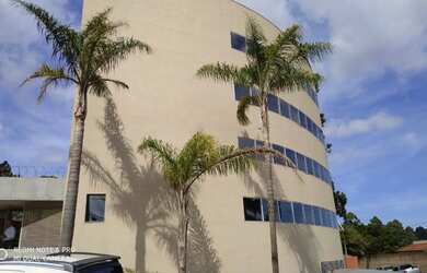 Imagem: O depósito possui 5 Vagas na garagem, 150m² de Área e está