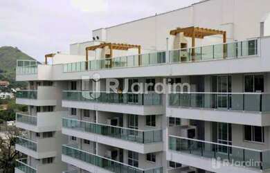 Imagem: O apartamento na cobertura possui 4 Dormitórios, 2 Banheiros