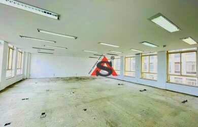 Imagem: O depósito possui 810m² de Área e está localizado em Centro