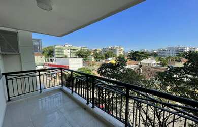 Imagem: O apartamento possui 3 Dormitórios, 2 Banheiros, 1 Vaga na