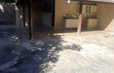 Imagem 9: Vendo casa Barra do Jucu. Varanda, 3 Vagas na garageme2 Dormitórios