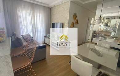 Imagem: O apartamento possui 2 Dormitórios, 1 Banheiro, 1 Vaga na garagem