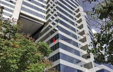 Imagem: O depósito possui 1 Vaga na garagem, 163m² de Área e está