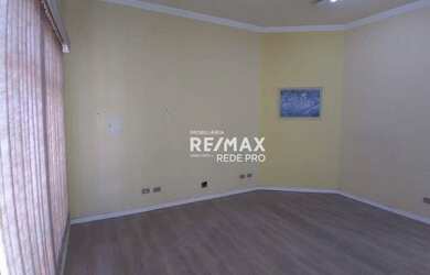 Imagem: O depósito possui 1 Vaga na garagem, 18m² de Área e está