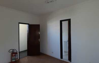 Imagem: O depósito possui 30m² de Área e está localizado em Cerâmica